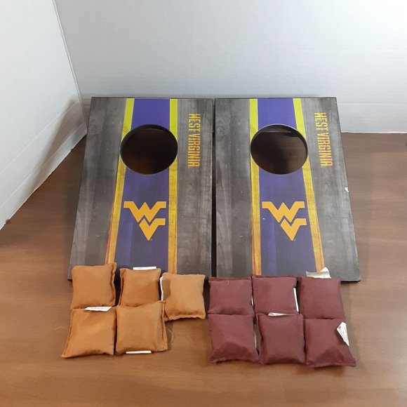 Table top cornhole game - Picture 1 of 3